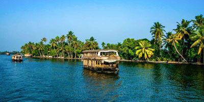 Kerala Beaches & Backwaters Tour